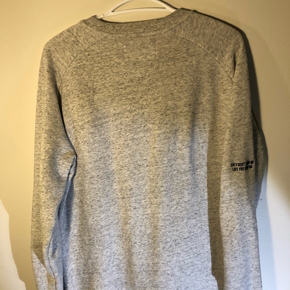 Men’s Zanerobe Sweater - Picture 2 of 3